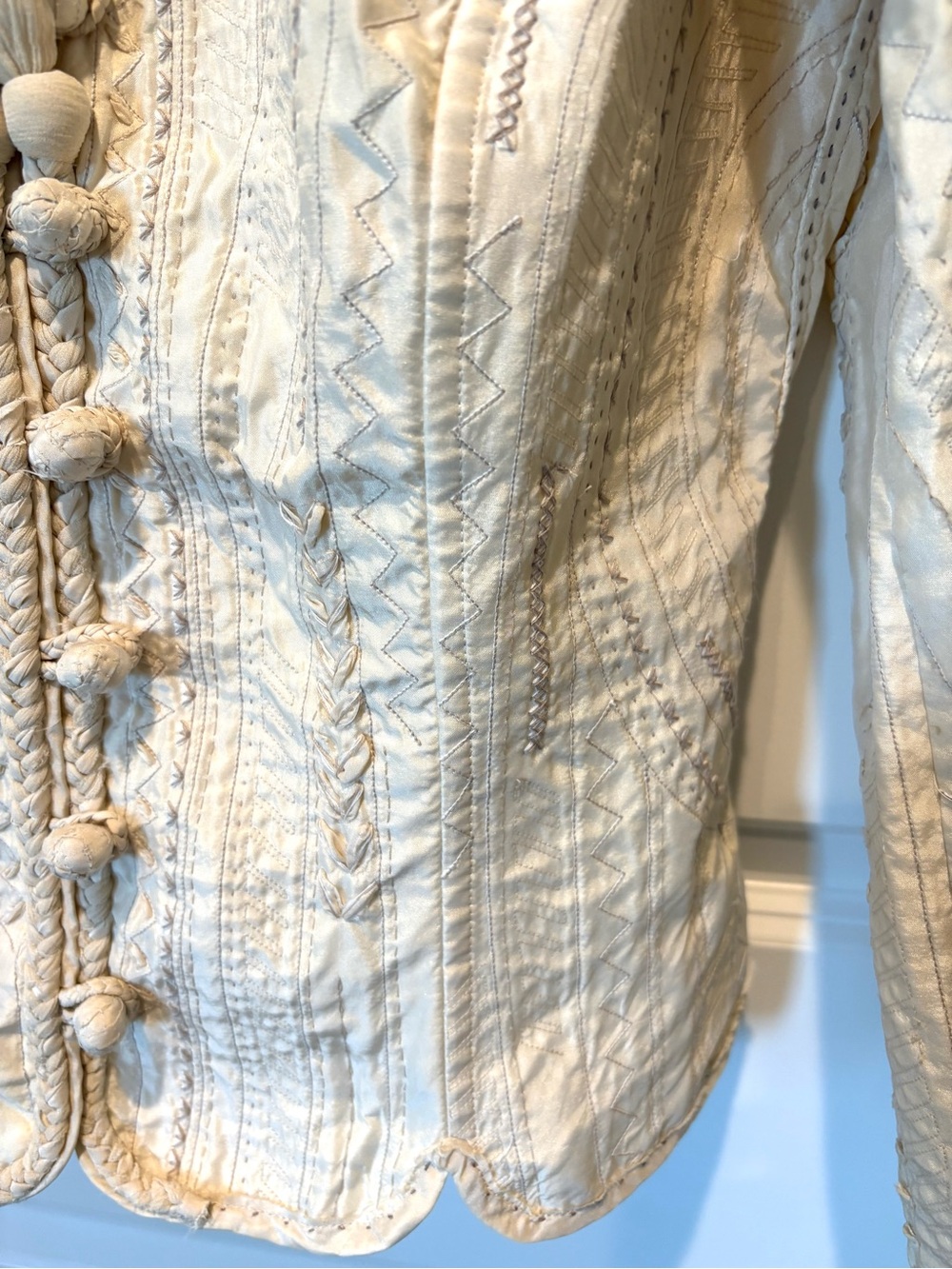 Elie Tahari Cream Quilted Detail Jacket - Picture 6 of 12